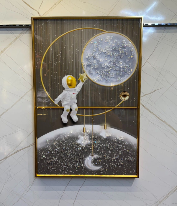 Astronaut Dream Crystal Porcelain Painting